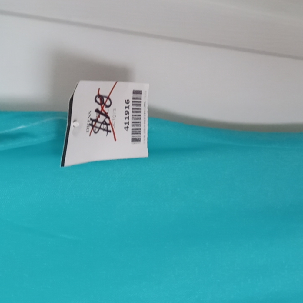 Dress - Picture 4 of 5